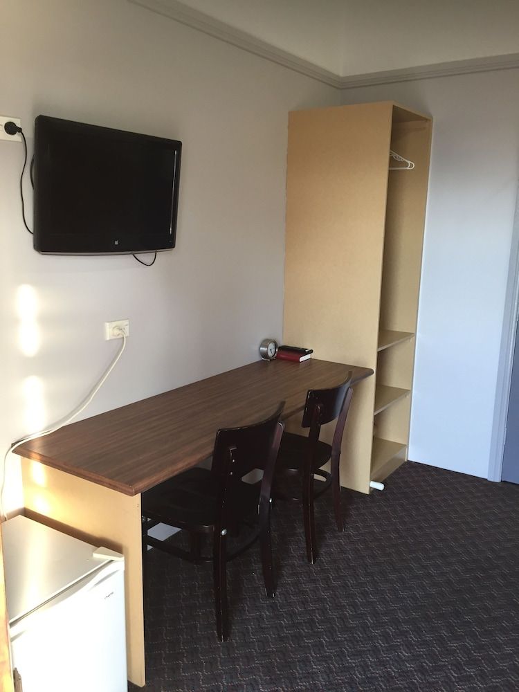 Single Room, Balcony