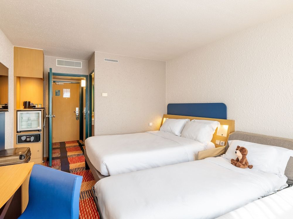 Comfort Room, 1 Queen Bed with Sofa bed, Non Smoking