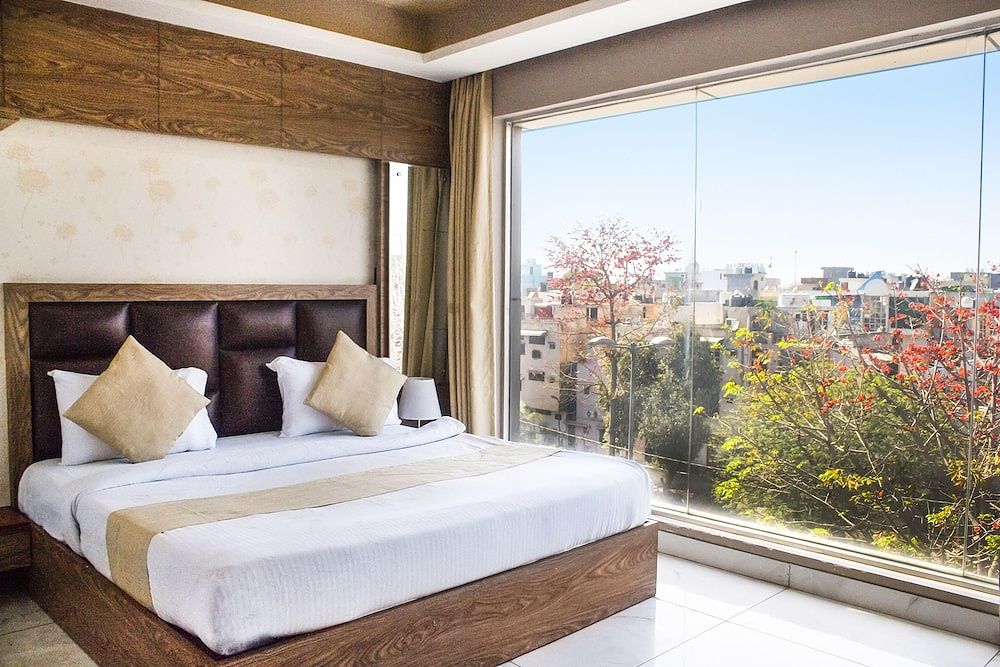 AP Holiday Standard Double or Twin Room 2