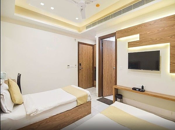 AP Holiday Standard Double or Twin Room 16