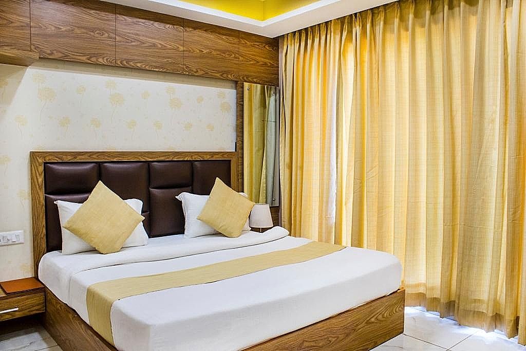 AP Holiday Standard Double or Twin Room 14