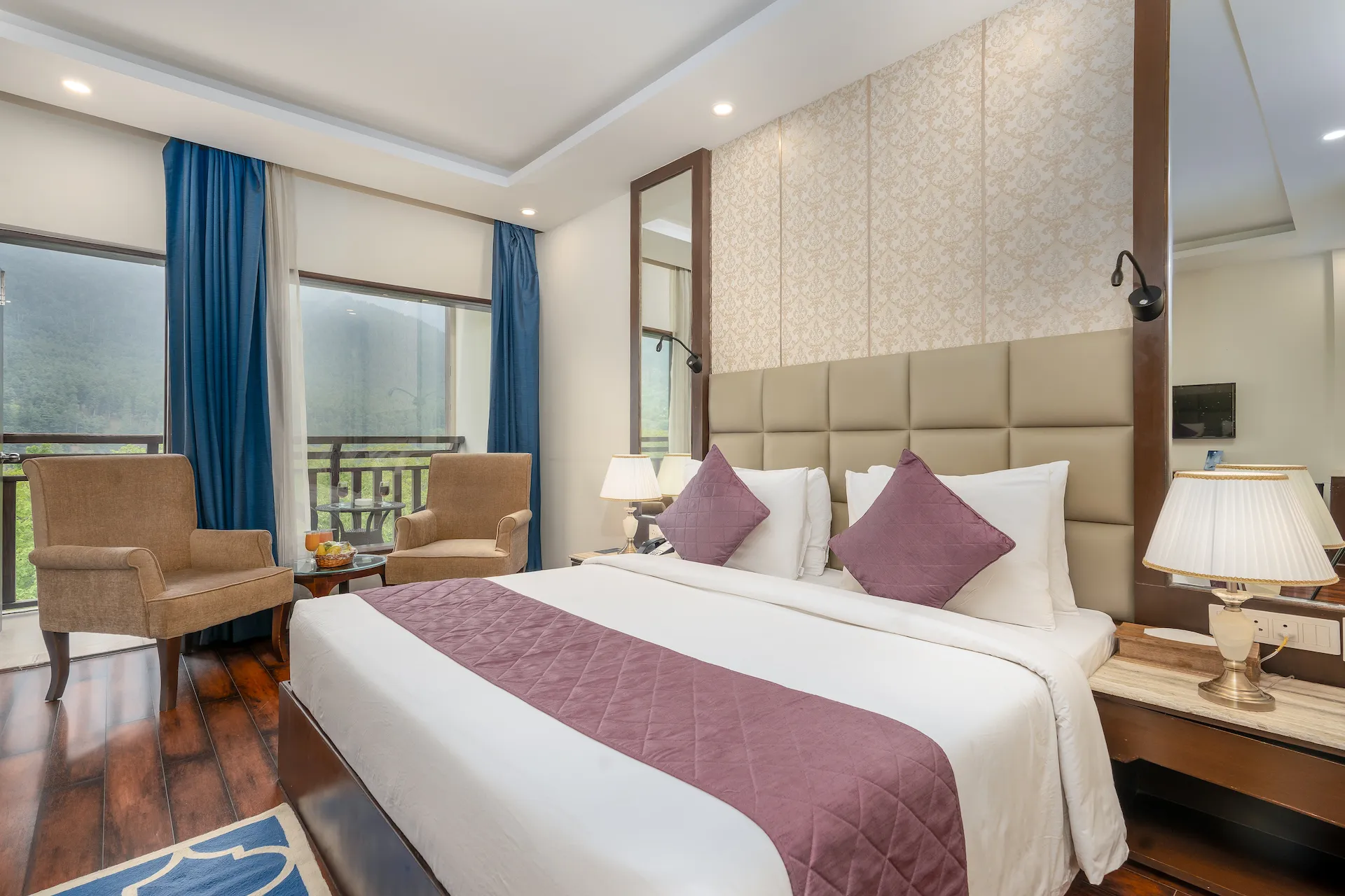 The Chinar Resort & Spa Premium Room with Balcony 4