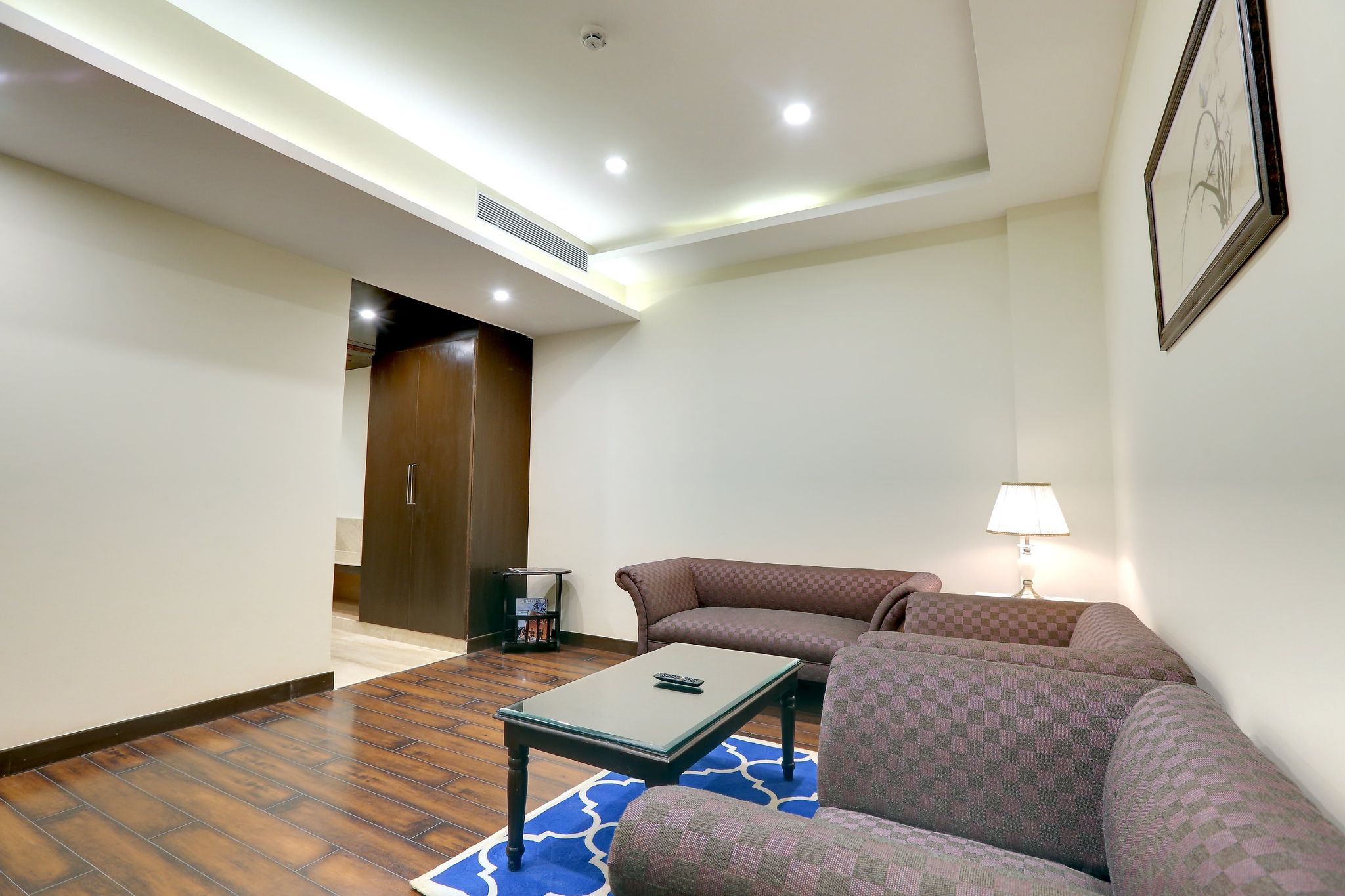 The Chinar Resort & Spa Premium Room with Balcony 8