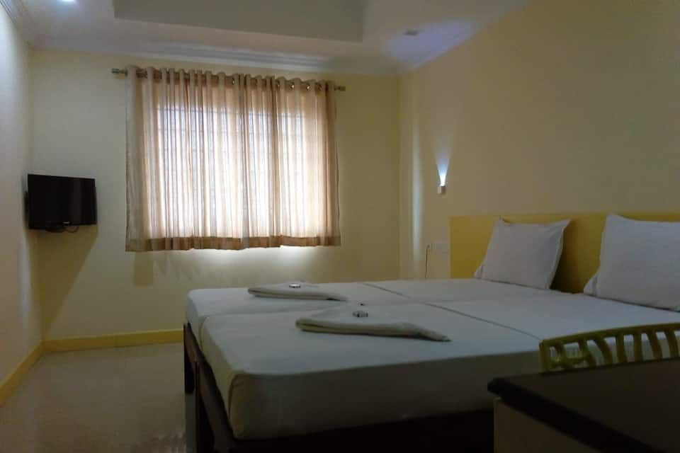 Kalluvalappil Holiday Inn DOUBLE NON AC