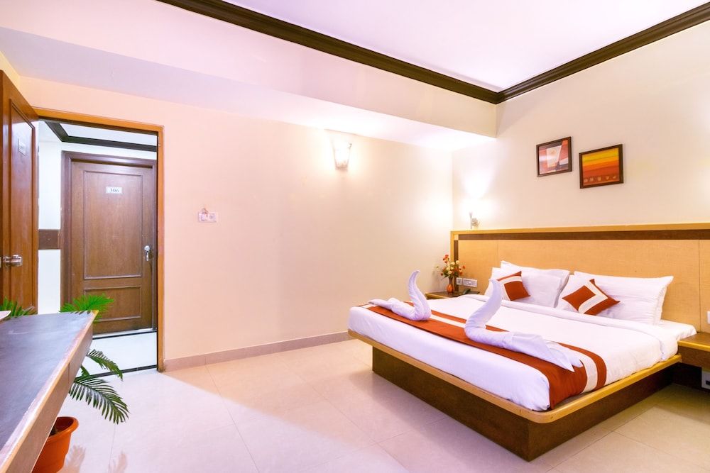 Octave Plaza Hotel Deluxe Double Room, 1 Bedroom, Non Smoking, City View 4