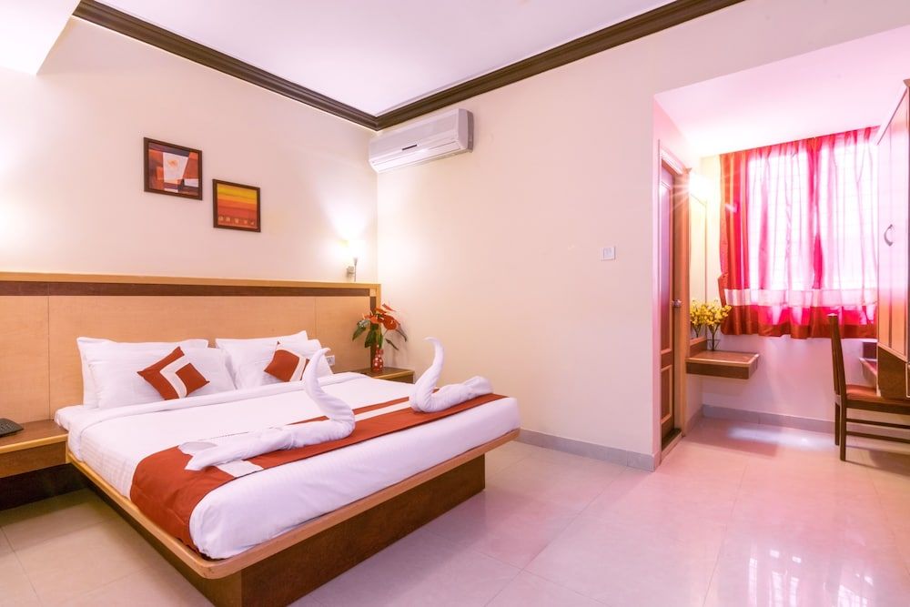 Octave Plaza Hotel Deluxe Double Room, 1 Bedroom, Non Smoking, City View 6