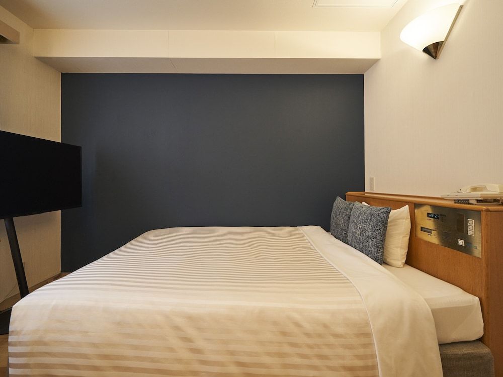 Hotel Toms Deluxe Double Room, Non-Smoking, For 2 Guests 2