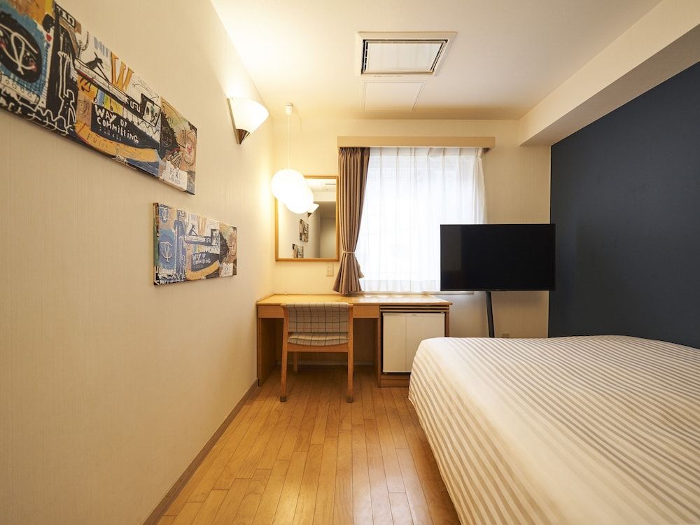 undefined Hotel Toms 2