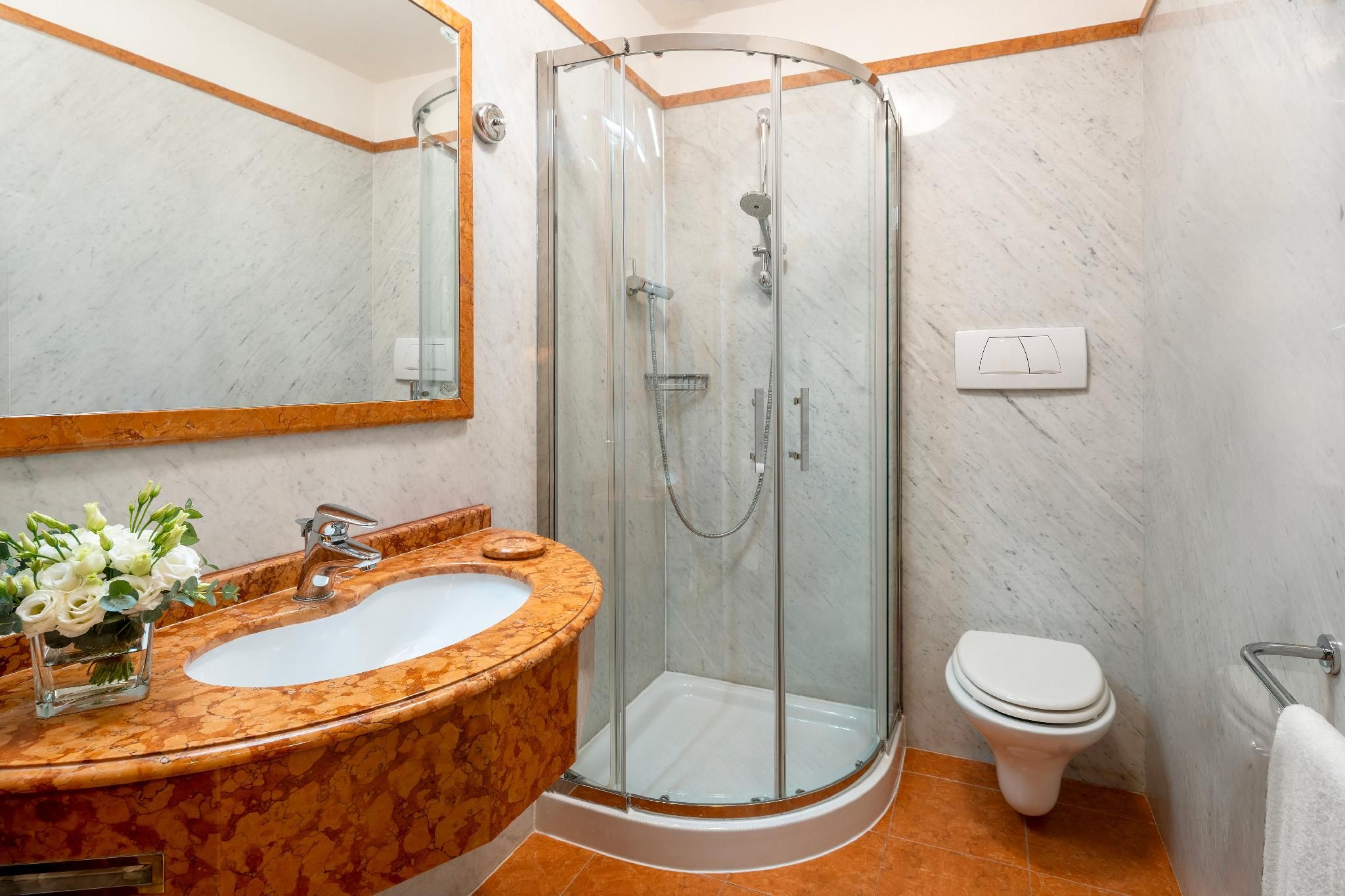 Classic Single Use with French Bed