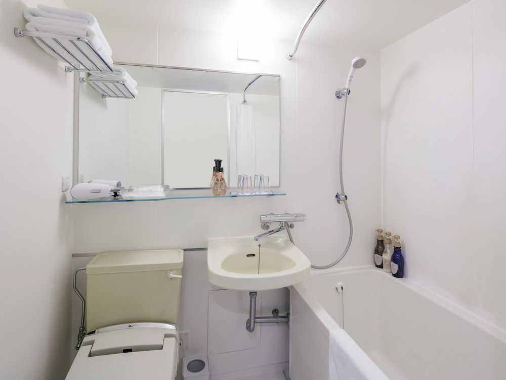 Standard Twin Room, Smoking (Eco Plan - No Cleaning Services)