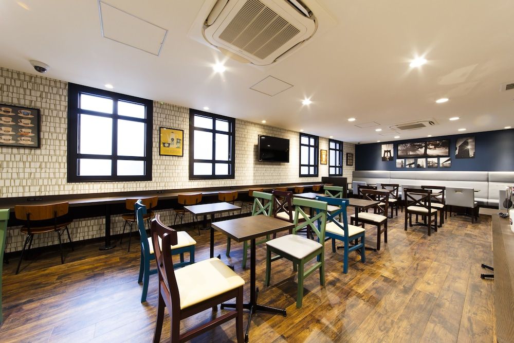 undefined Urbain Tokyo Ueno Kitasenju 6