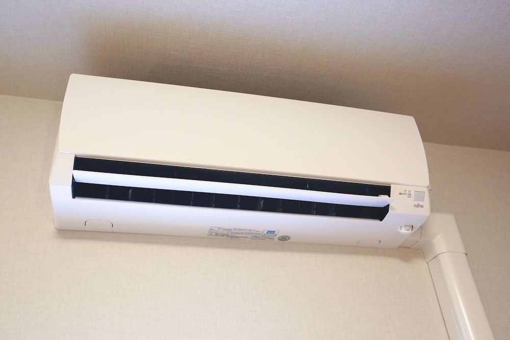 undefined 2500 Comics Room 6