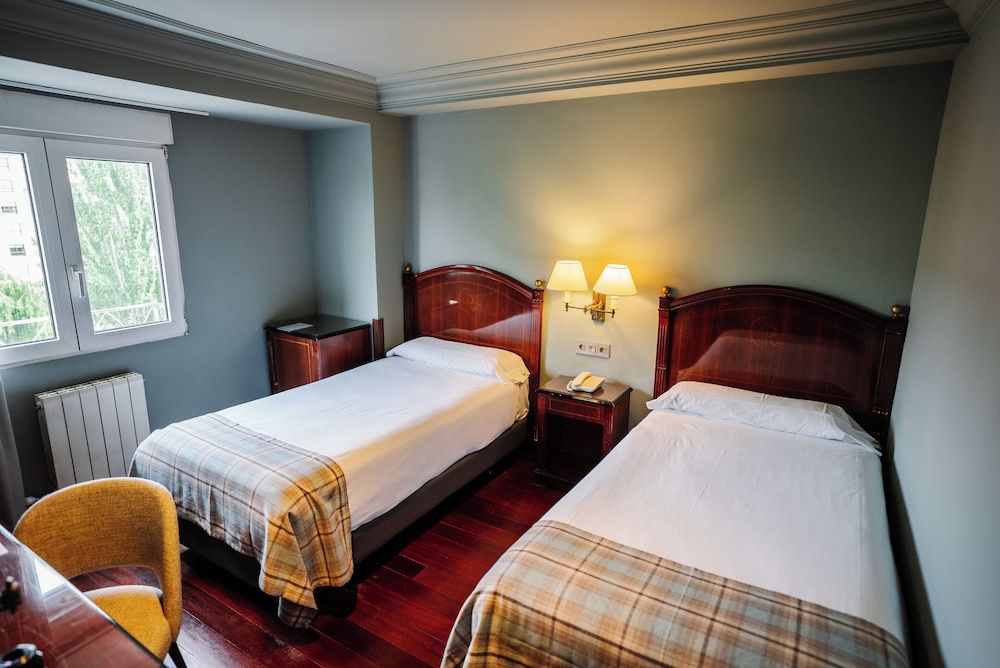 Hotel Rice Reyes Católicos Standard Twin Room 2