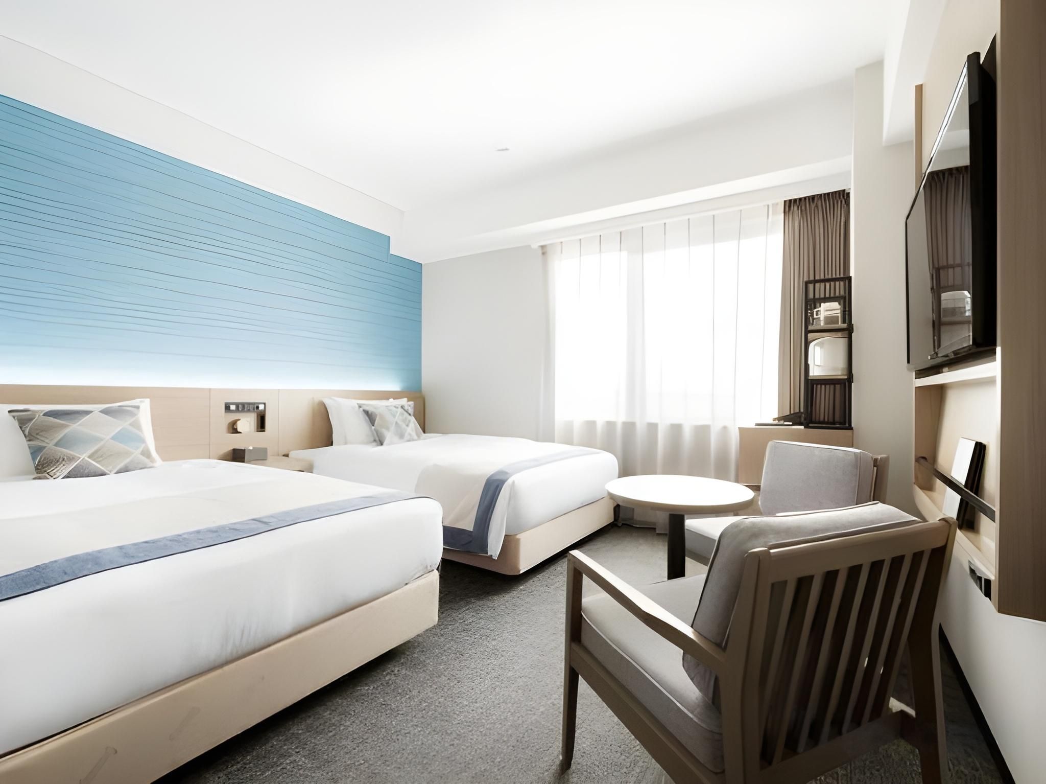 Adjoining Room (Double Room +Twin Room), Non Smoking, Not Connecting Room
