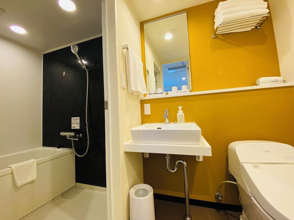 Henn na Hotel Tokyo Haneda Theater Room Triple, Non Smoking 5