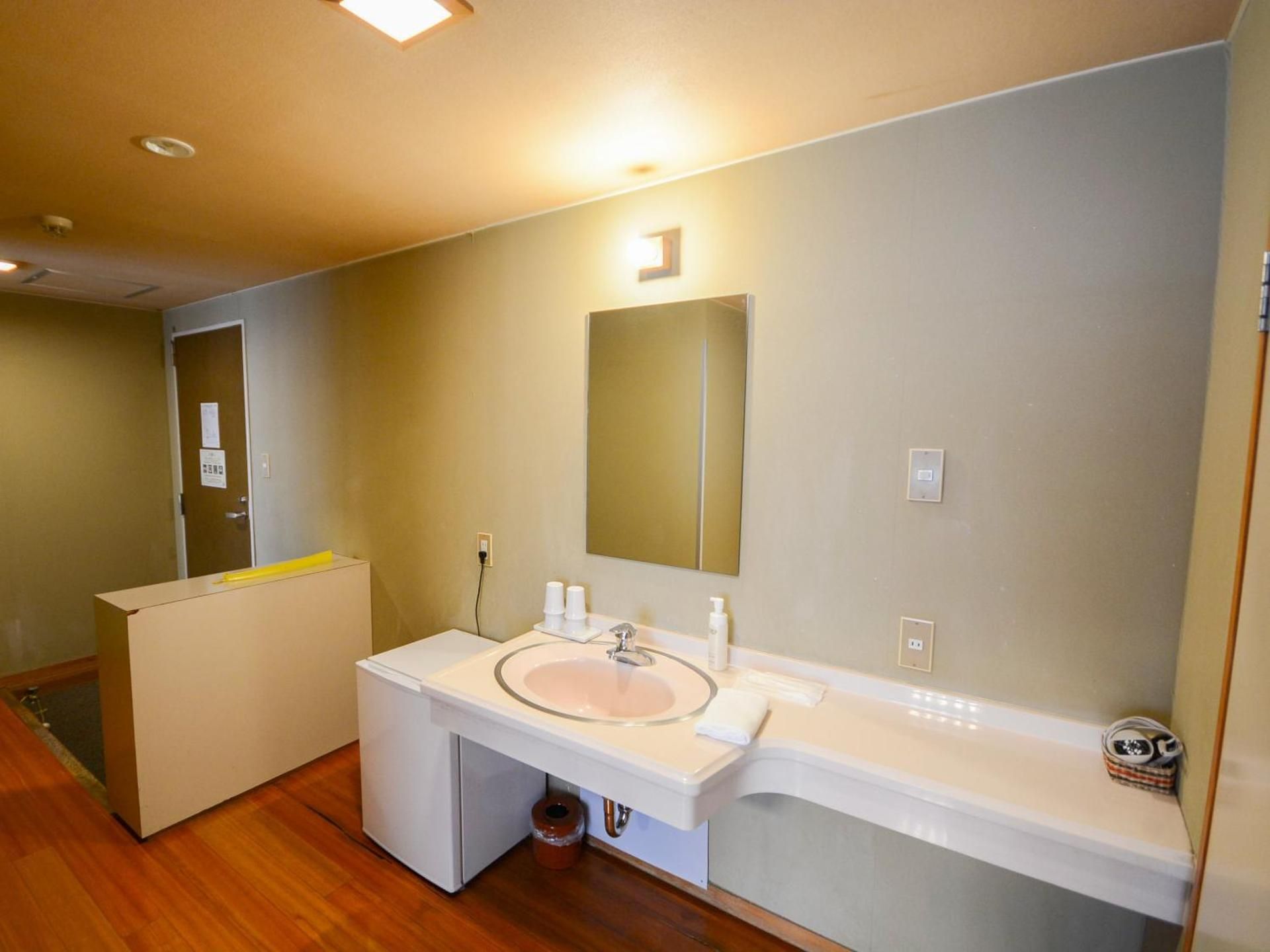 Japanese-Style Family Room