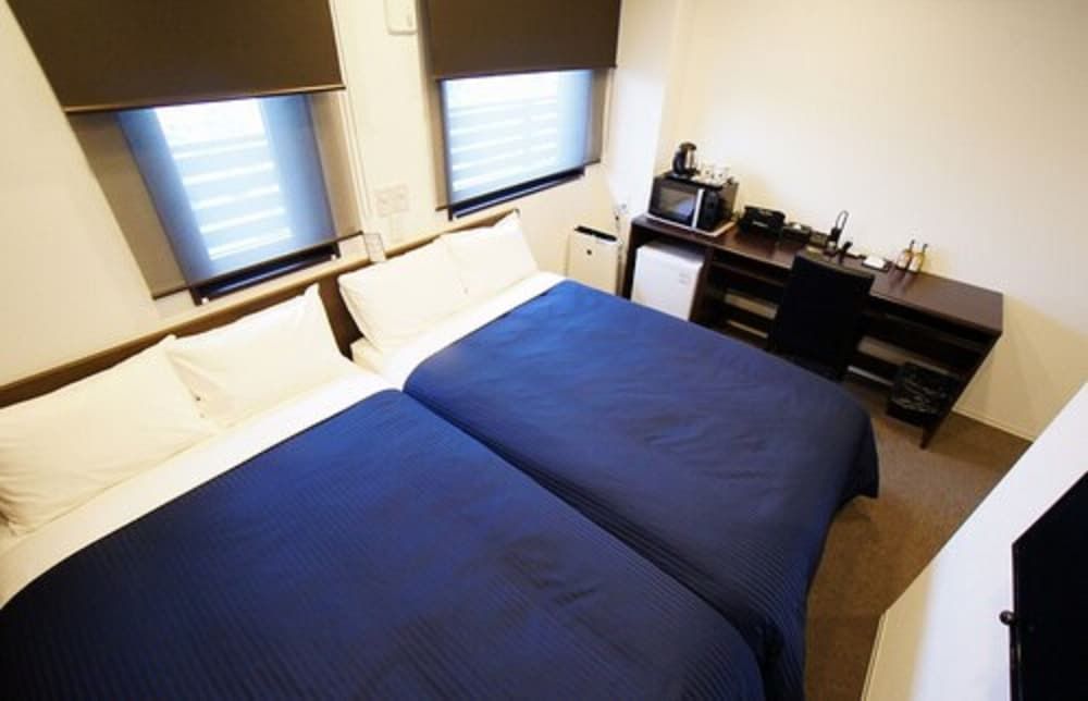 HOTEL LiVEMAX Kanazawa Ekimae Twin Room, Smoking