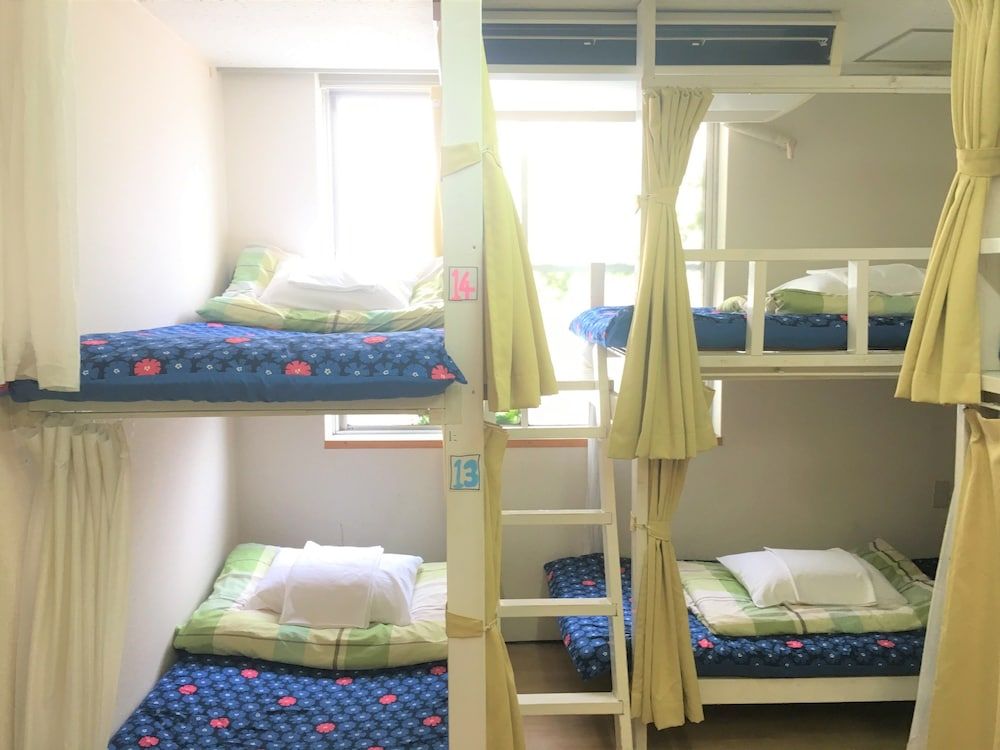 Shared Dormitory, Women only