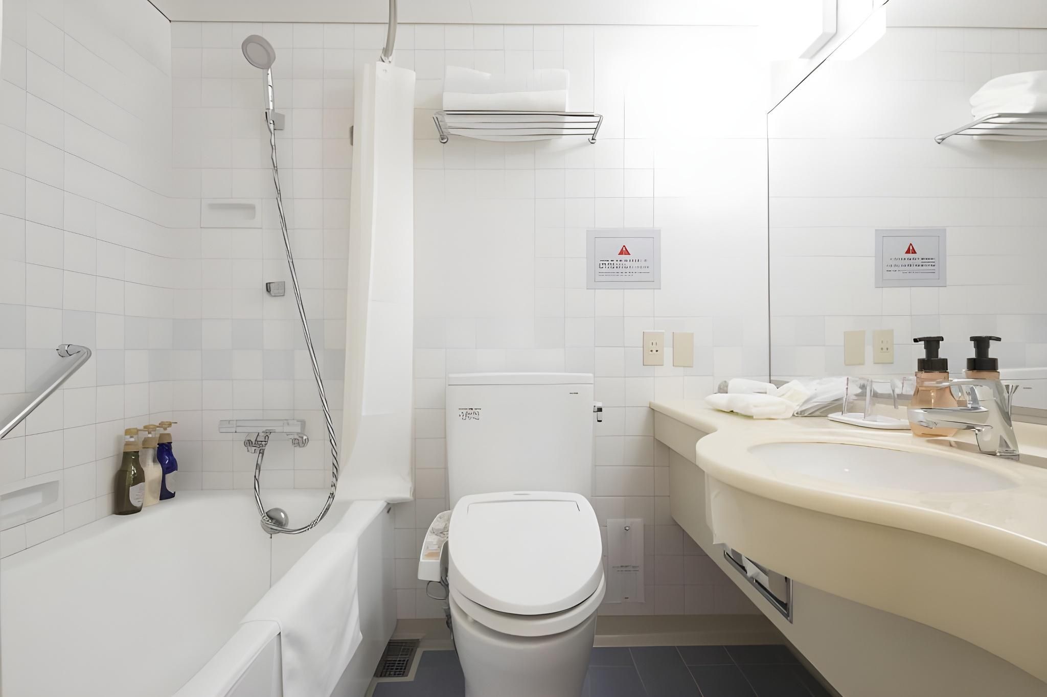 Sky Floor Queen Room - Non-Smoking, Solaniwa Onsen Ticket Included