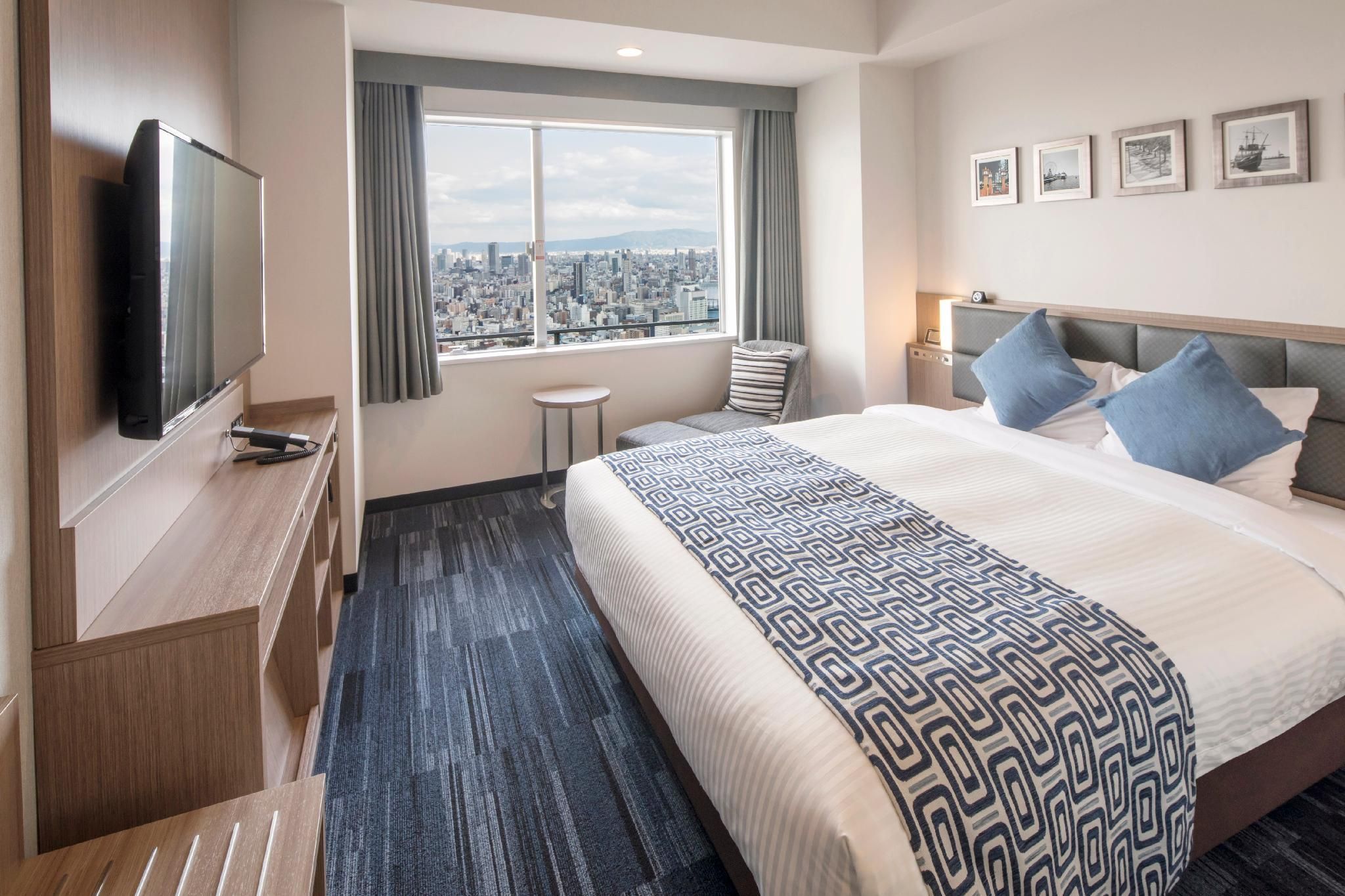 ART HOTEL Osaka Bay Tower Superior Queen - Non-Smoking