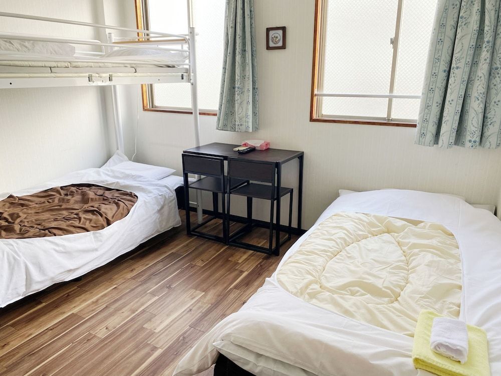 undefined Hotel Mikado - Hostel 2