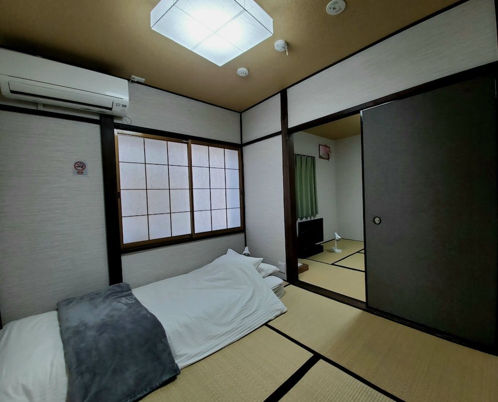 undefined Hana Botan 10