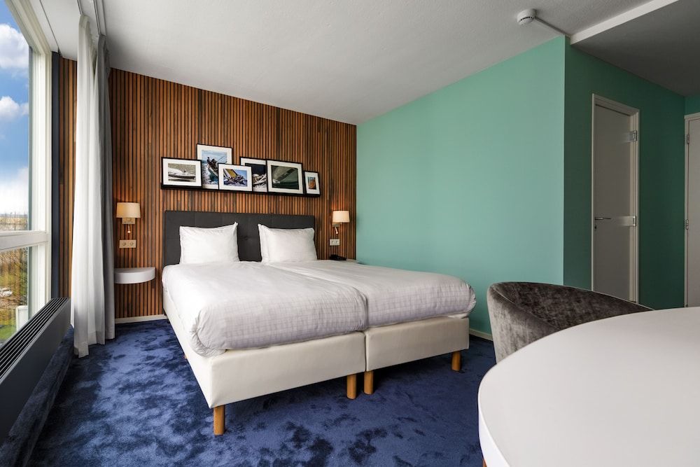 Delta Hotel Vlaardingen Standard Double or Twin Room (Matroos) 2