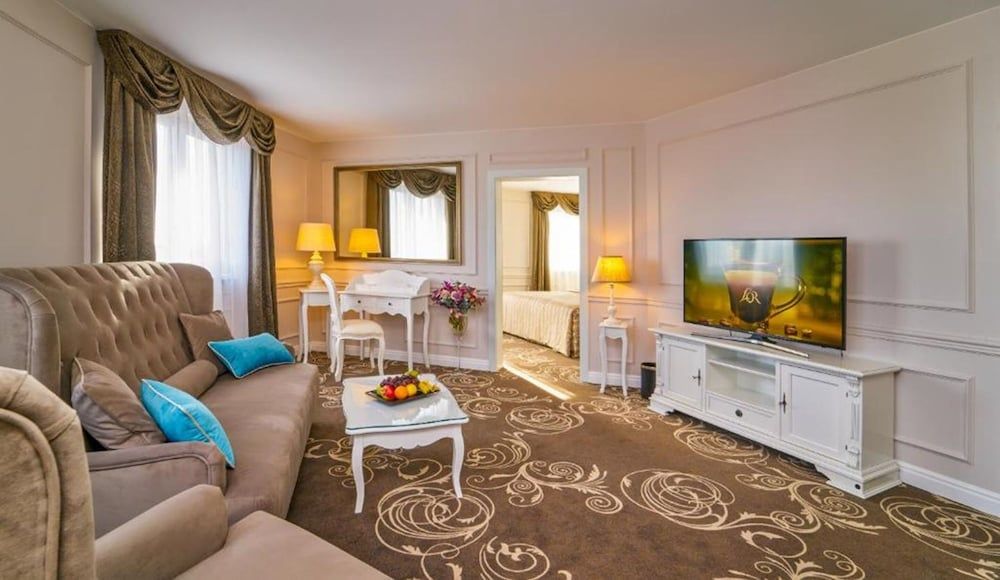 undefined Don Giovanni Hotel Prague - Great Hotels of the World 7