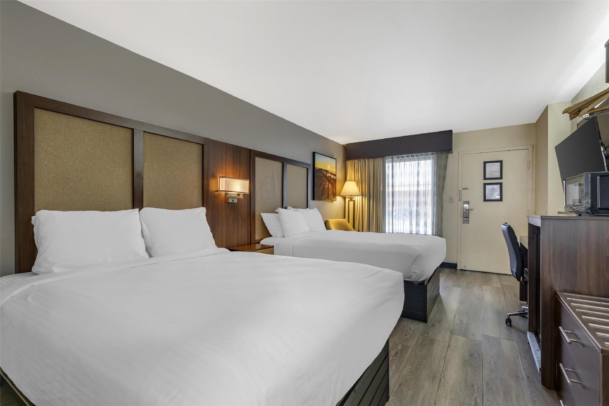 2 Queen Beds, NonSmoking, Pet Friendly Room