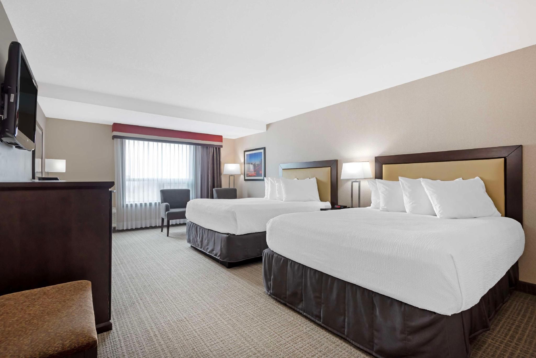 Accessible - 2 Queen, Mobility Accessible, Walk In Shower, Poolside, Microwave And Refrigerator, Wi-