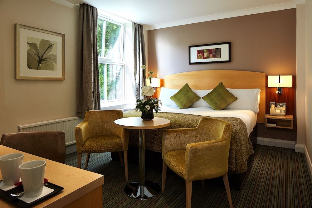 The Abbey Great Malvern Premium Double Room, 1 King Bed 3