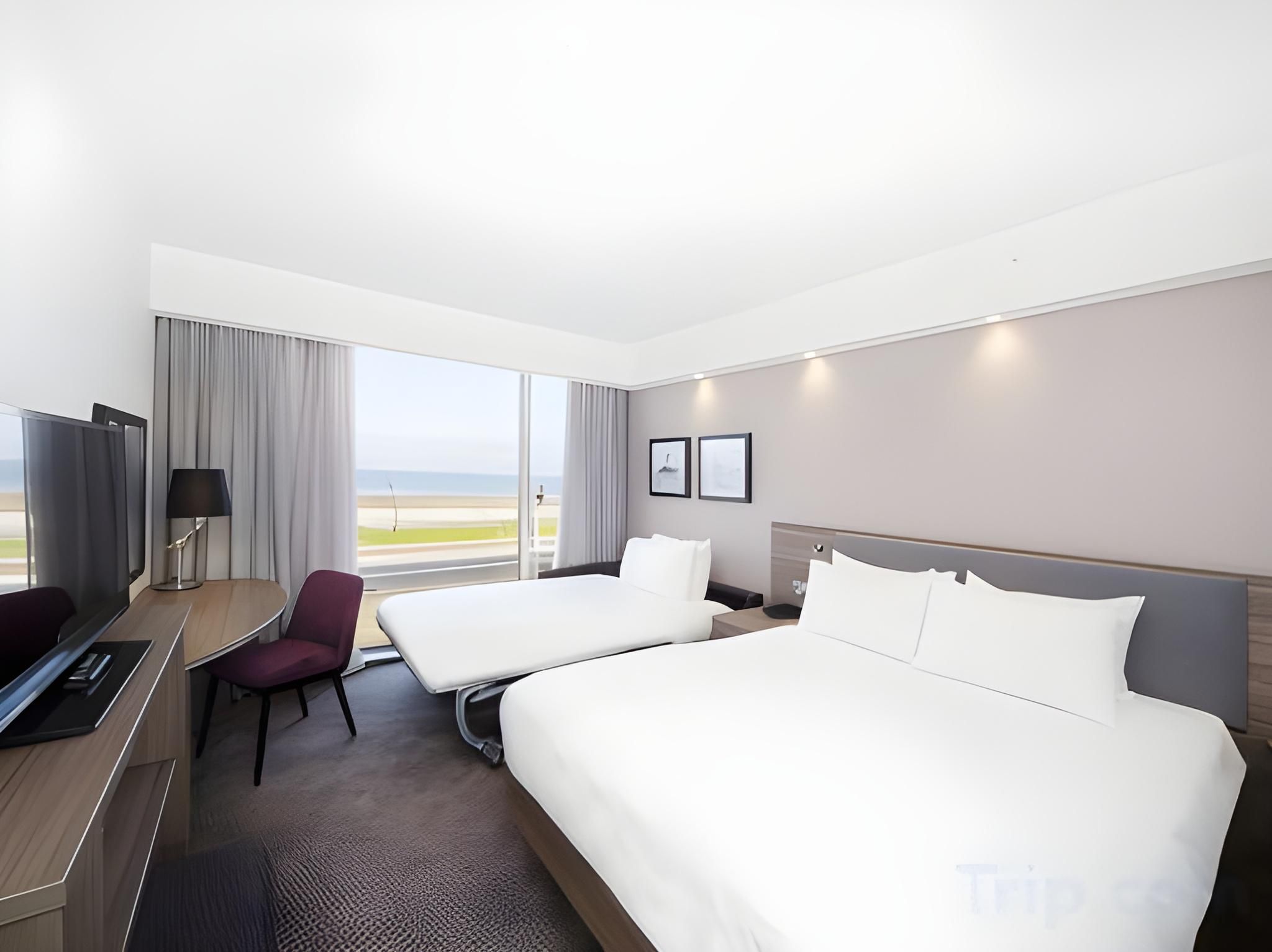 Family Room with Sea View