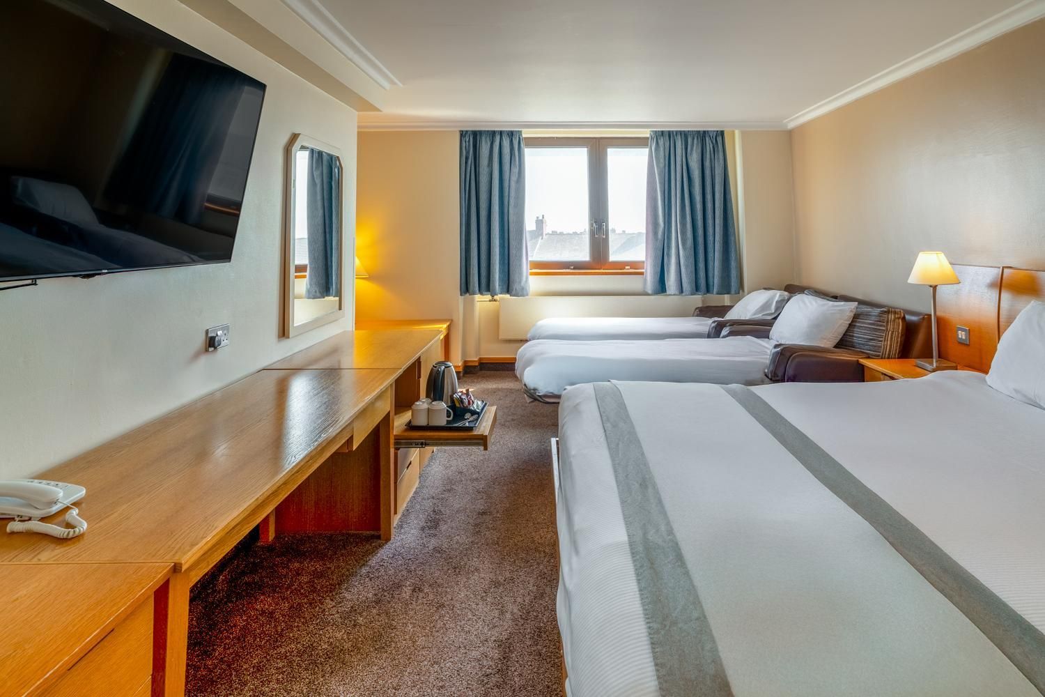 Family Room with Sea View