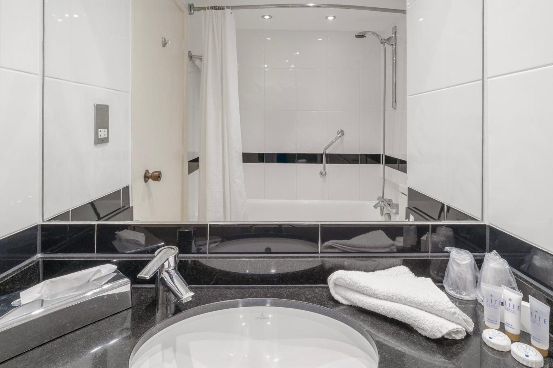 Grand Hotel Blackpool Twin Room 3