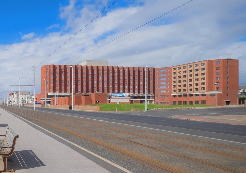 undefined Grand Hotel Blackpool 2