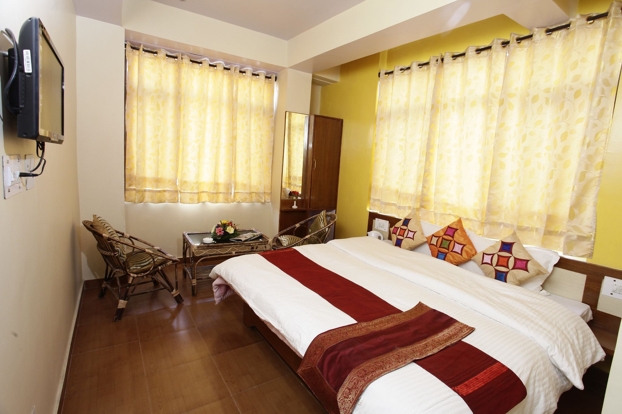 Harmony Sentiments – The Mall Road Mall side Classic Room 6