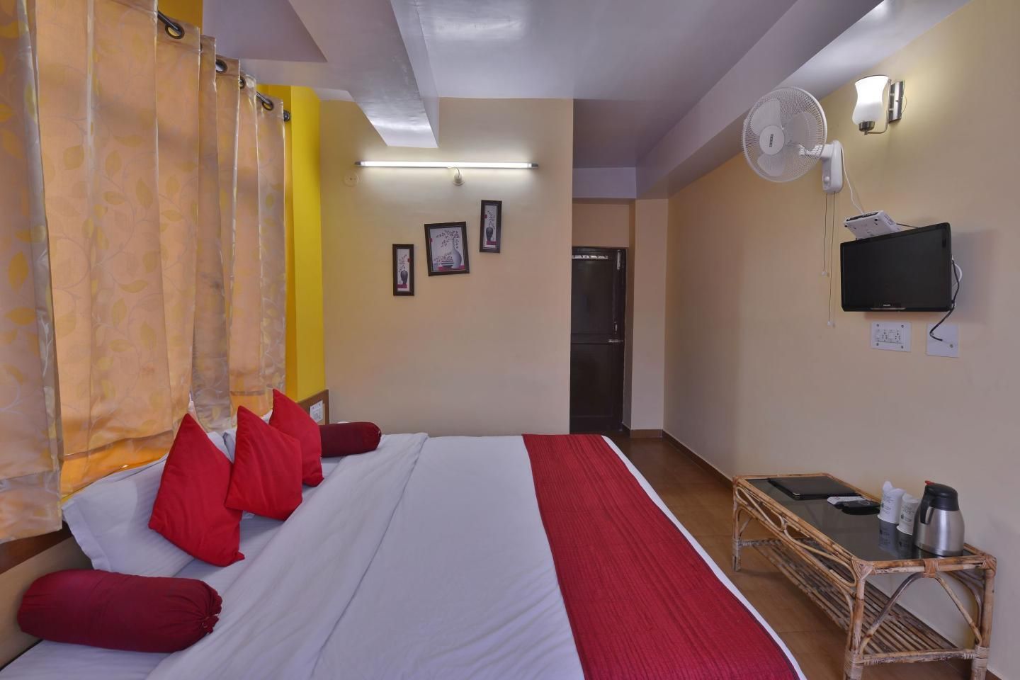 Harmony Sentiments – The Mall Road Mall side Classic Room 5