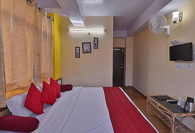 Harmony Sentiments – The Mall Road Mall side Classic Room 2