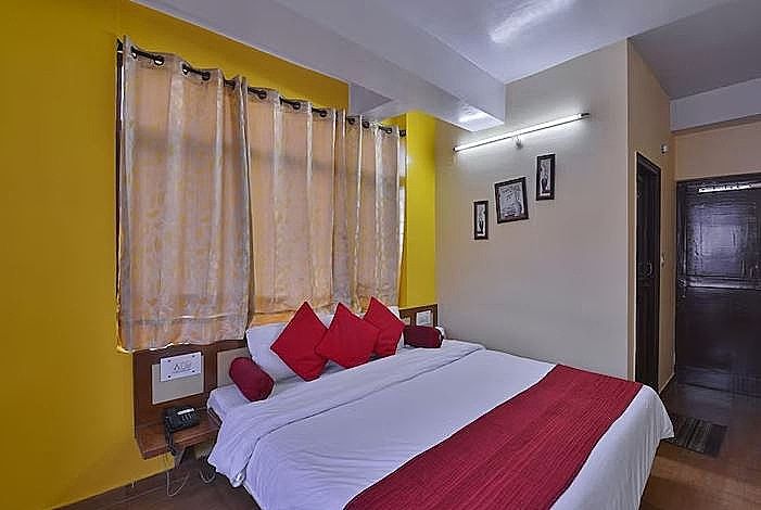 Harmony Sentiments – The Mall Road Mall side Classic Room