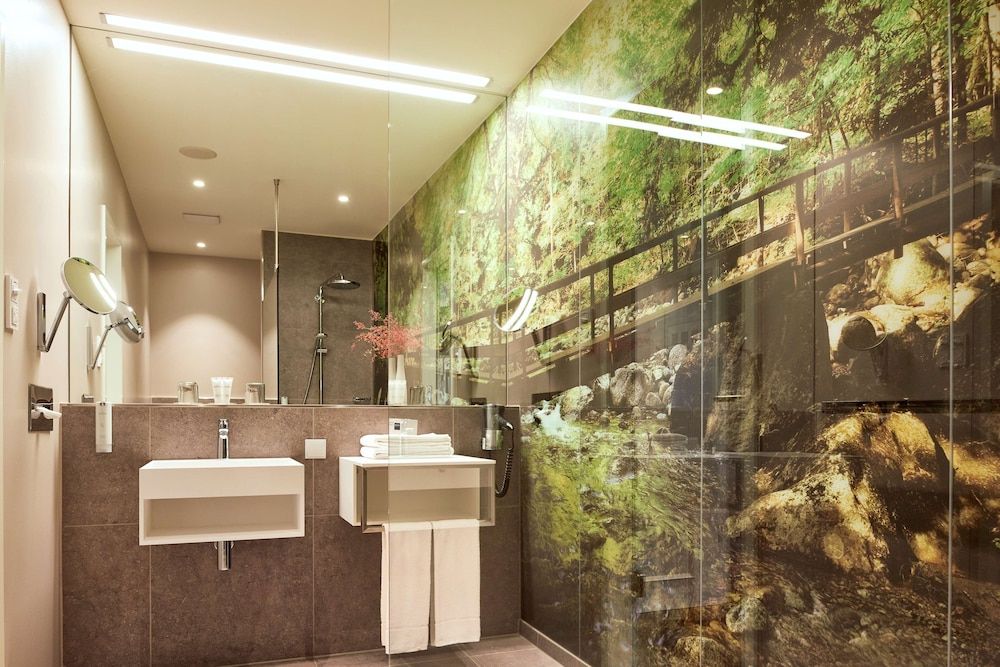 Dorint Resort & Spa Bad Brückenau Deluxe Double Room, Balcony, Park View 3