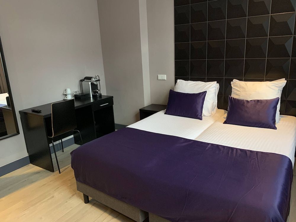 Hotel De Looier Twin Room 4