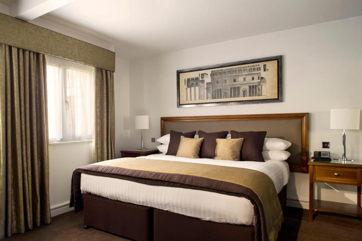 undefined Bailbrook House 10