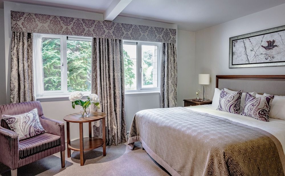 undefined Bailbrook House 2