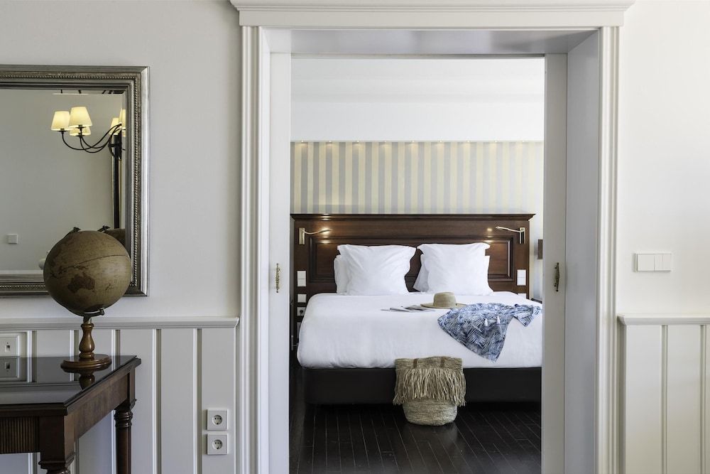 Suite (del Mar)