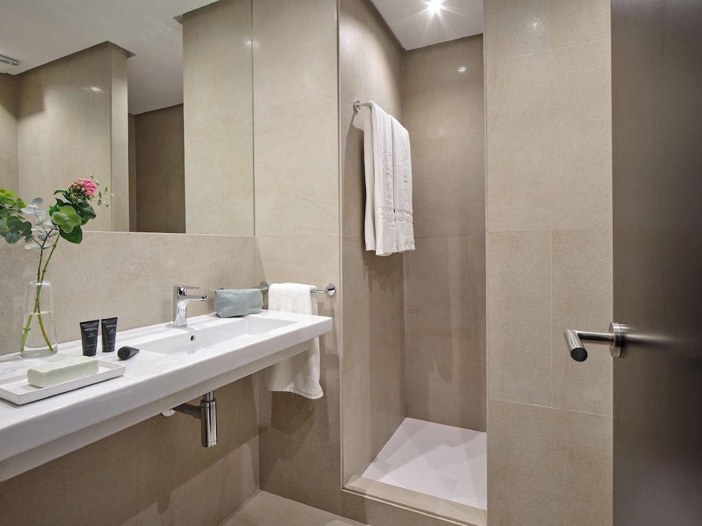 Hotel Fernando III Standard Double Room 11