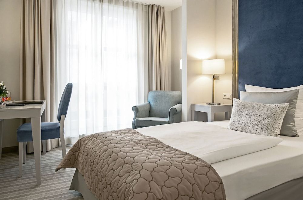 Deluxe Single Room
