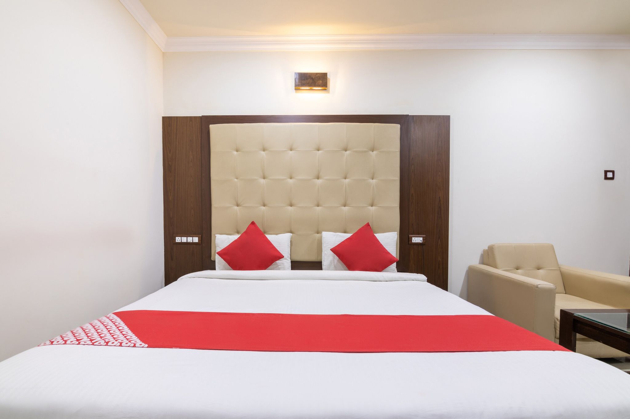 Super Townhouse MG Road Near Commercial Street Classic 6