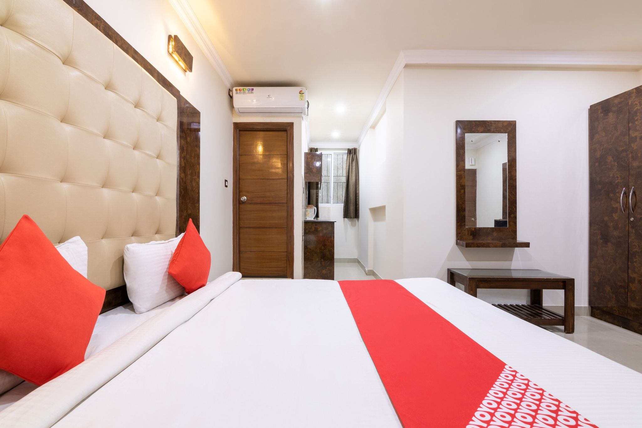 Super Townhouse MG Road Near Commercial Street Classic 5