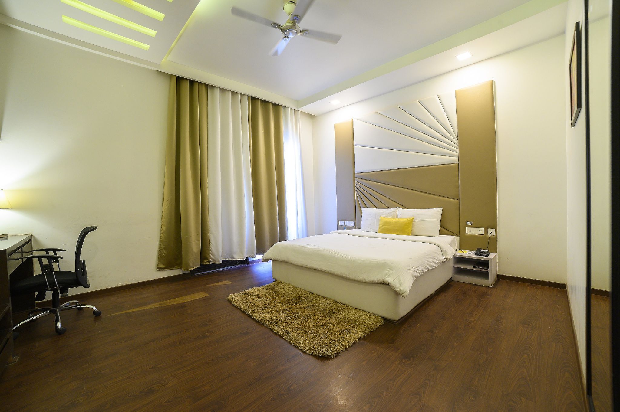 Vivid Boutique Hotel by The Hoften , Gurugram Deluxe Double Room With City View 6