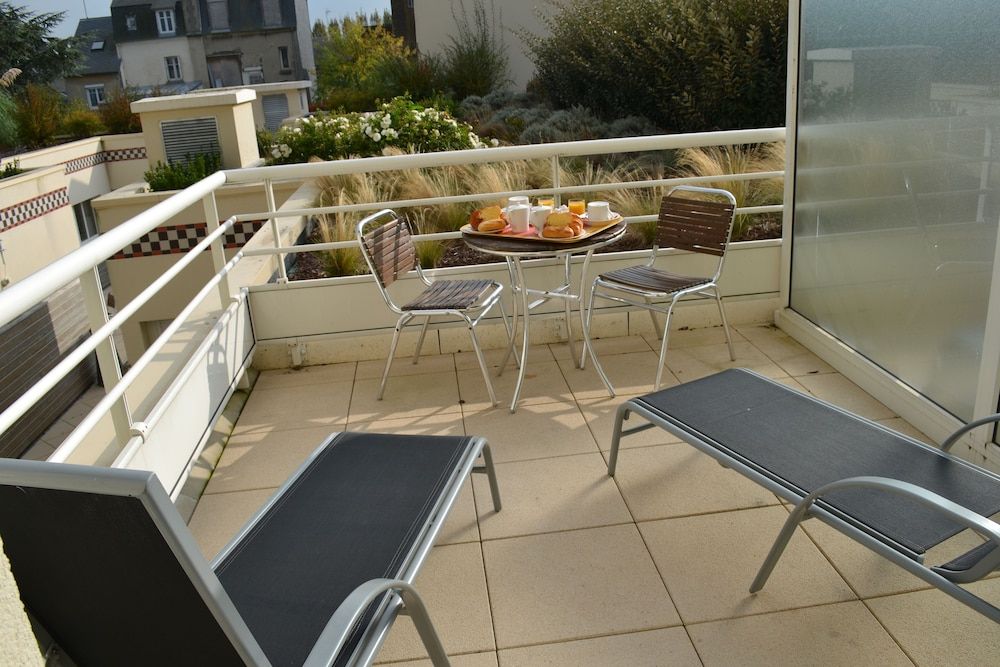 Hotel Almoria Room, Terrace 4
